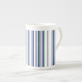 おしゃれなモダンストライプ ボーンチャイナマグカップ (正面右)