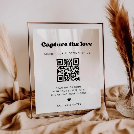 おしゃれなレトロ黒と白の「愛をキャッチ」サイン ポスター