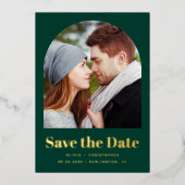 おしゃれな写真アーチ 緑 金色 Save the Date 箔招待状 (正面)