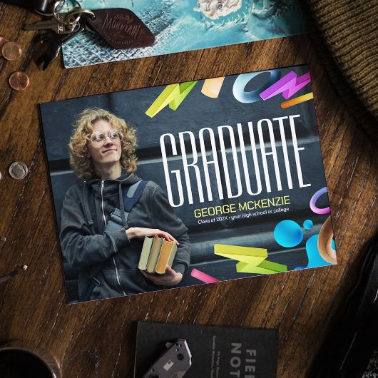 おしゃれな卒業お知らせをパーソナライズする 招待状