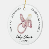 おしゃれな女の子の初めてのクリスマス祖父母の写真 セラミックオーナメント (左)