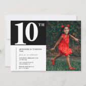 おしゃれな女子の写真入りブラック10歳の誕生日招待状 招待状 (正面)