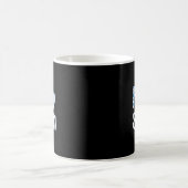 おしゃれな幼稚園の先生チームの蝶ネクタイで学校へ コーヒーマグカップ (中央)