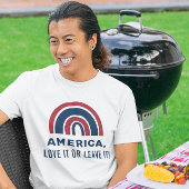 おしゃれな愛国的なアメリカの虹 4th of July Tシャツ