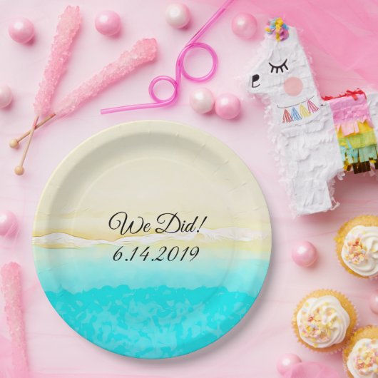 おしゃれな海辺のターコイズブルーの水のデザインの紙皿をしました。 ペーパープレート (パーティー)