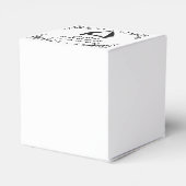 おしゃれな現代的なミニマルスタイルの結婚式仲人におすすめのスーツアップ フェイバーボックス (裏面サイド)