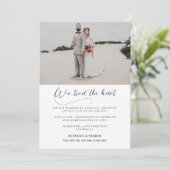 おしゃれな筆記体で結婚報告 招待状 (スタンド正面)