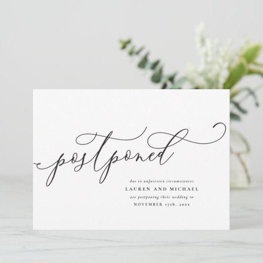 おしゃれな筆記体延期案内 予定変更 招待状 (スタンド正面)
