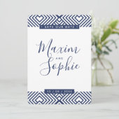 おしゃれな節約日付保存 フォト GEO 現代的なネイビーの結婚式 招待状 (スタンド正面)