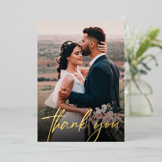 おしゃれな結婚式の写真、ありがとうの台本 モダン 箔招待状 (立ち正面)