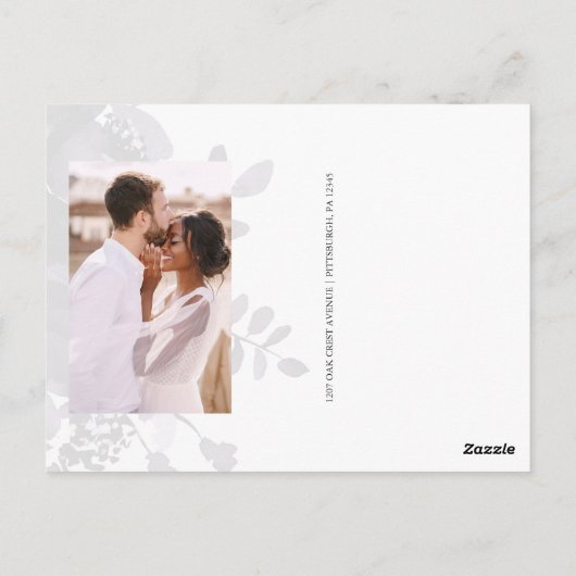 おしゃれな花柄オーバーレイ 紫の結婚式の写真にお礼を ポストカード (裏面)