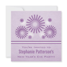 おしゃれな花火のニューイヤーズイブ招待状（パープル）