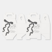 おしゃれな黒いリボンの結婚式前祝いギフト フェイバーボックス (見開き)