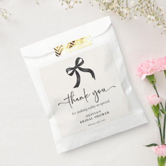 おしゃれな黒いリボン 結婚します ブライズシャワー フェイバーバッグ (封をした状態)