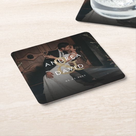 おしゃれな黒の結婚式　フェード写真 & モノグラム スクエアペーパーコースター (アングル)