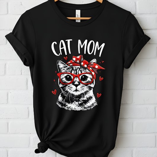おしゃれな 猫好き女性のためのメガネとバンダナのTシャツ Tシャツ