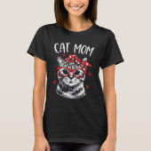 おしゃれな 猫好き女性のためのメガネとバンダナのTシャツ Tシャツ (正面)