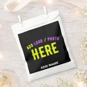 おしゃれな 現代風 カスタマイズ可能な 黒色 検証済み ブランド フェイバーバッグ (クリップ留めされた状態)