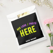 おしゃれな 現代風 カスタマイズ可能な 黒色 検証済み ブランド フェイバーバッグ (封をした状態)