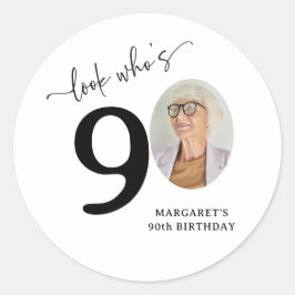 おしゃれな「誰が90歳?」90歳の誕生日 ラウンドシール