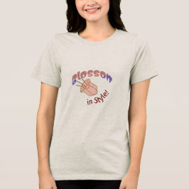 おしゃれに華開くフラワータイポグラフィTシャツ トライブレンドTシャツ