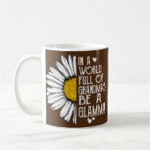 おじいちゃんが多い世界では、グラマデイジー コーヒーマグカップ (左)