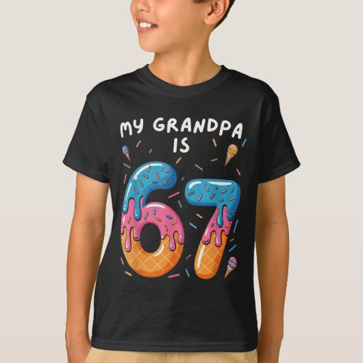 おじいちゃんが67歳の祖父の誕生日パーティーの服 Tシャツ (正面)