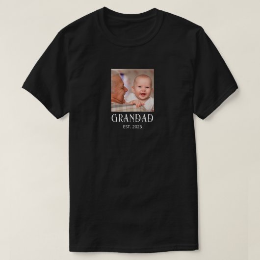 おじいちゃんになった記念のプレゼント Tシャツ (デザイン正面)