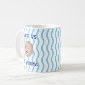 おじいちゃんになる最初の孫の赤ちゃんの顔のカスタムデザイン コーヒーマグカップ (正面左)