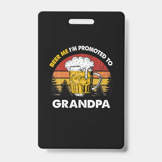 おじいちゃんに昇格おめでとう 誕生日 ビール バッジ (正面)