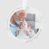 おじいちゃんの初めてのクリスマスフォトキープサケ オーナメント (正面)