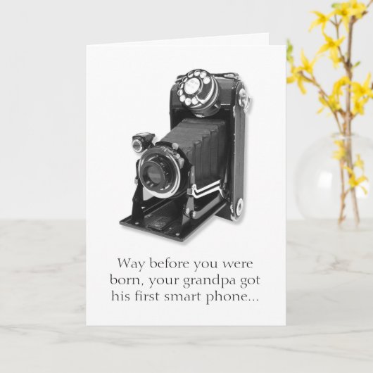 おじいちゃんの電頭が切れる話おもしろい誕生日 カード (黄色い花)