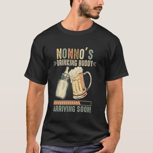 おじいちゃんの飲み友達がやってくる そろそろおばあちゃん Tシャツ (正面)