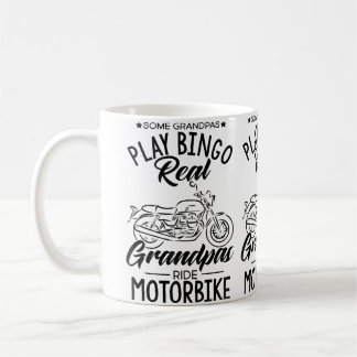おじいちゃんはビンゴをする いや、おじいちゃんはバイクに乗る コーヒーマグカップ