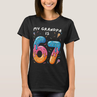 おじいちゃんは67歳 おじいちゃんの誕生日パーティーの服 Tシャツ