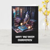 おじいちゃん可愛いハッピーハローウィンwithフクロウ魔法 カード (黄色い花)