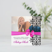 おじぎ付きダマスクアクセント付き招待状[ピンク] 招待状 (スタンド正面)