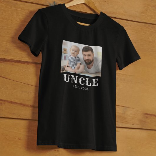 おじさん創設年号タイポグラフィー写真 Tシャツ