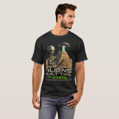 おそらくエイリアンが作った古代エジプトのピラミッド Tシャツ (正面フル)
