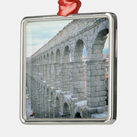 おそらく日付を記入するローマの水路の眺め メタルオーナメント (左)