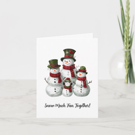 おそろいの帽子とマフラーを身に着けたかわいい雪だるまファミリー シーズンカード (正面)