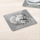 おとぎ話のようなパンプキンの花と赤い実 モノクロ スクエアペーパーコースター (アングル)