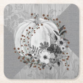 おとぎ話のようなパンプキンの花と赤い実 モノクロ スクエアペーパーコースター (正面)