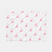 おとぎ話のバレエダンサー。 粋なピンクのバレリーナ フリースブランケット (正面(横))