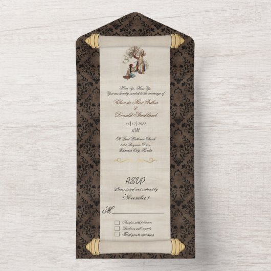 おとぎ話のロマンチックな主と女性の結婚巻物  オールインワン招待状 (内側)