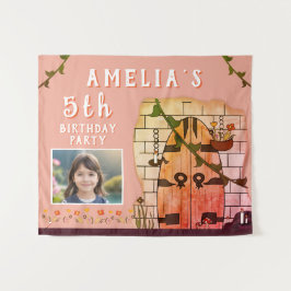 おとぎ話の城のドア花の誕生日パーティーの写真 タペストリー