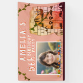 おとぎ話の城のドア花の誕生日パーティーの写真 横断幕 (縦)