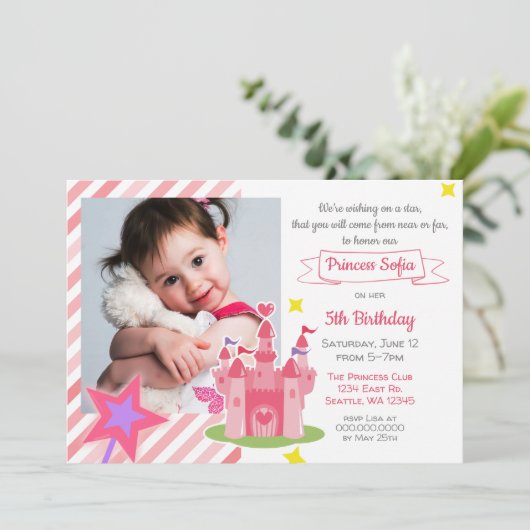 おとぎ話の城ピンクプリンセス写真誕生日 招待状 (スタンド正面)
