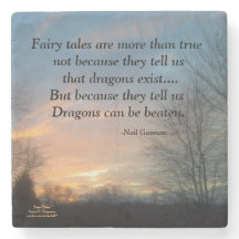 おとぎ話は真の日没の石海岸よりも多い