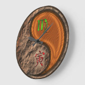 おとめ座と木の虎 ラージ壁時計 (傾斜)